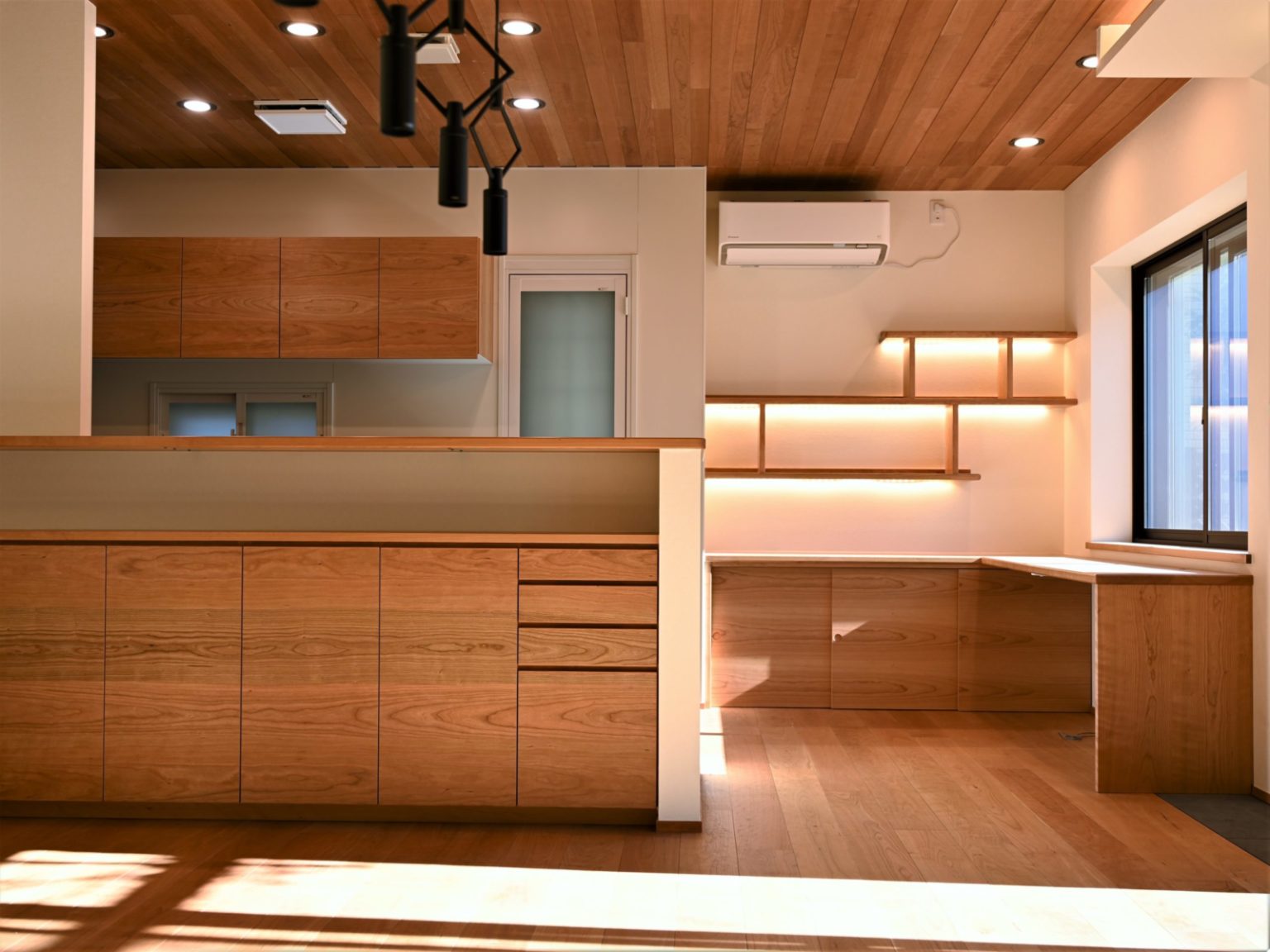 造作家具 キッチン収納 デスク収納 リビングカウンター | BUTLER furniture & craft